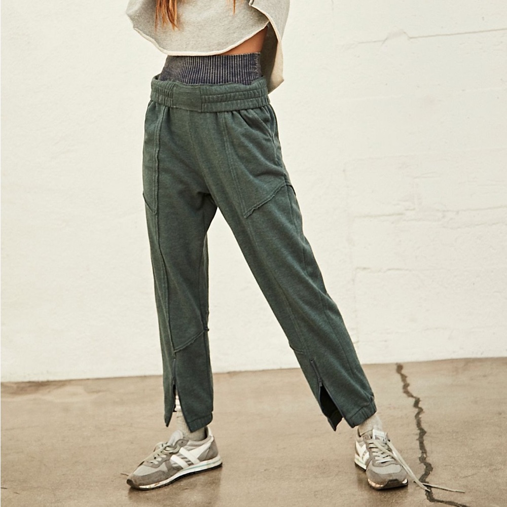 Free People Movement Women’s Cropped High Rise Jogger Sweatpants Loungewear XS 0